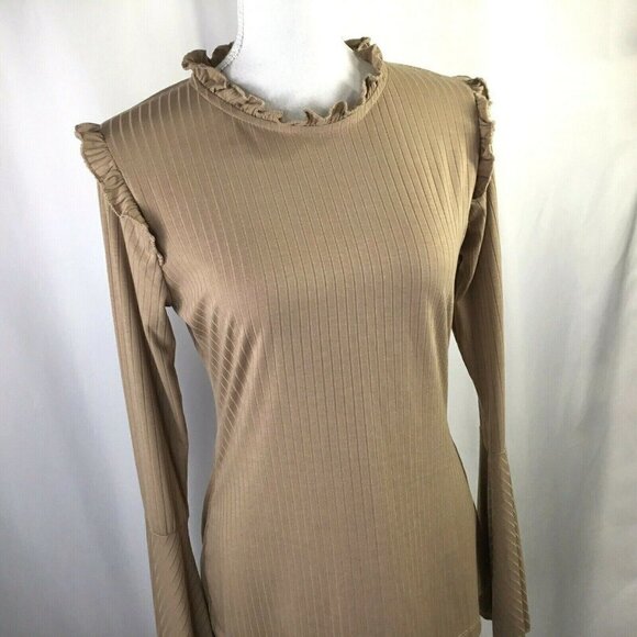 Hayden Los Angles Women's Large Long Sleeve Top Bell Sleeves Ruffle Accents Knit - Picture 1 of 9